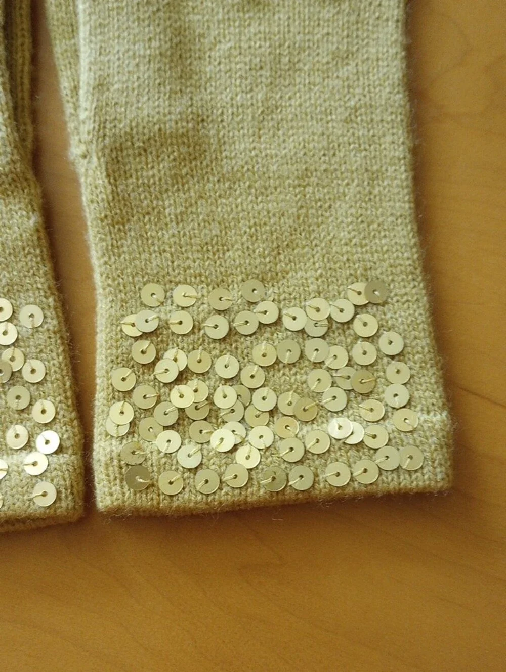 Gold Sequin Knit Women's Gloves